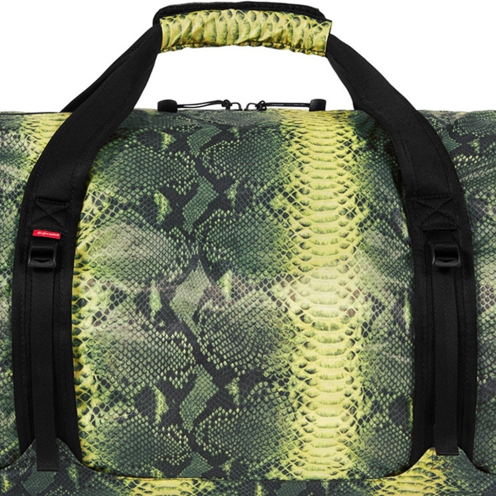 NWT Supreme North Face Snakeskin Duffle Bag - Picture 3 of 6